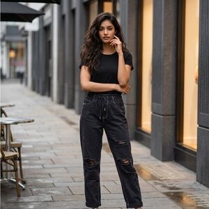 Stylish Charcoal Distressed Boyfriend Jeans